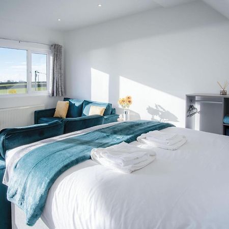 The Penthouse - 1 Bedroom Apartment - Ocean Breeze Port Eynon Buitenkant foto