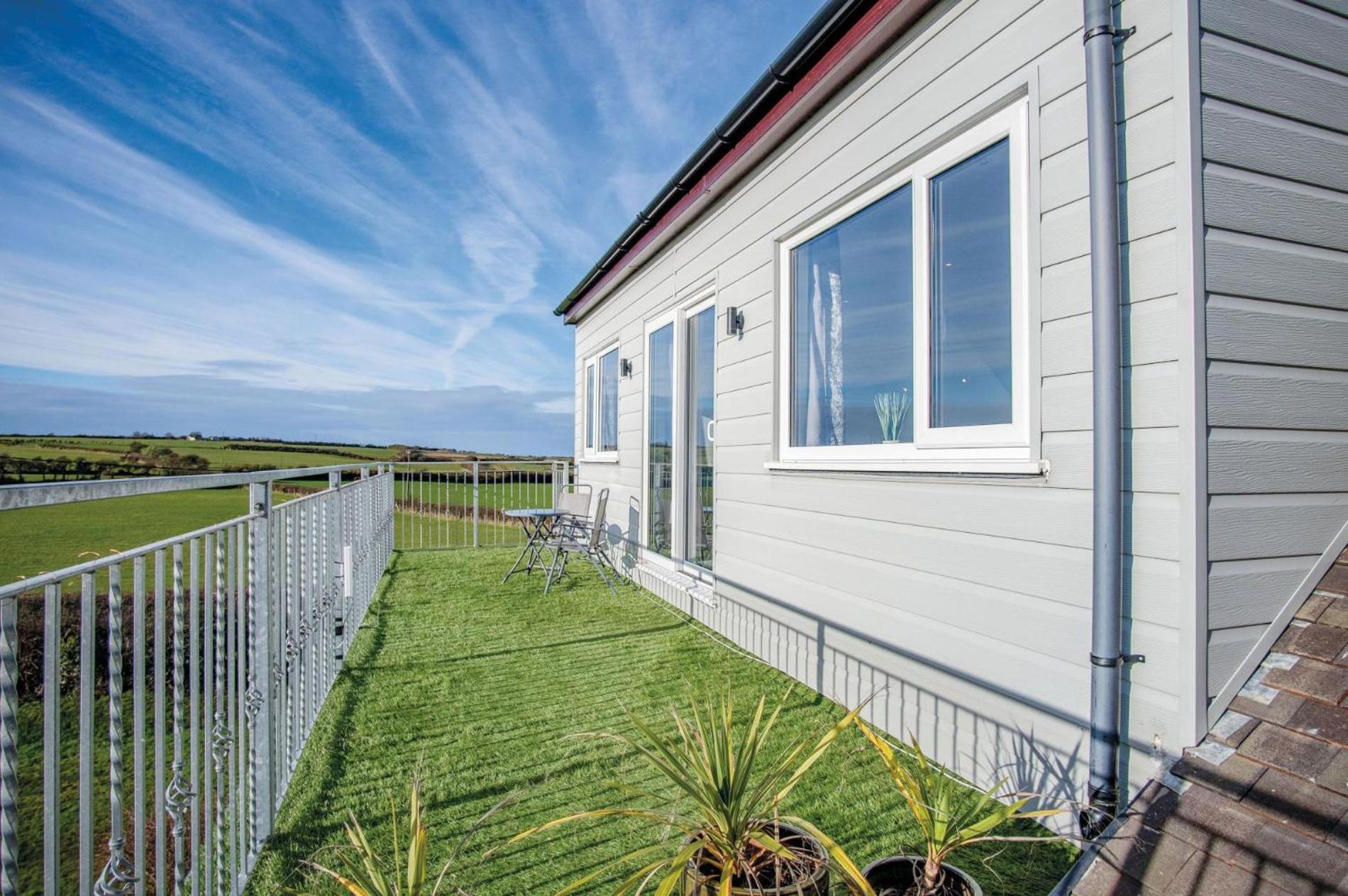 The Penthouse - 1 Bedroom Apartment - Ocean Breeze Port Eynon Buitenkant foto